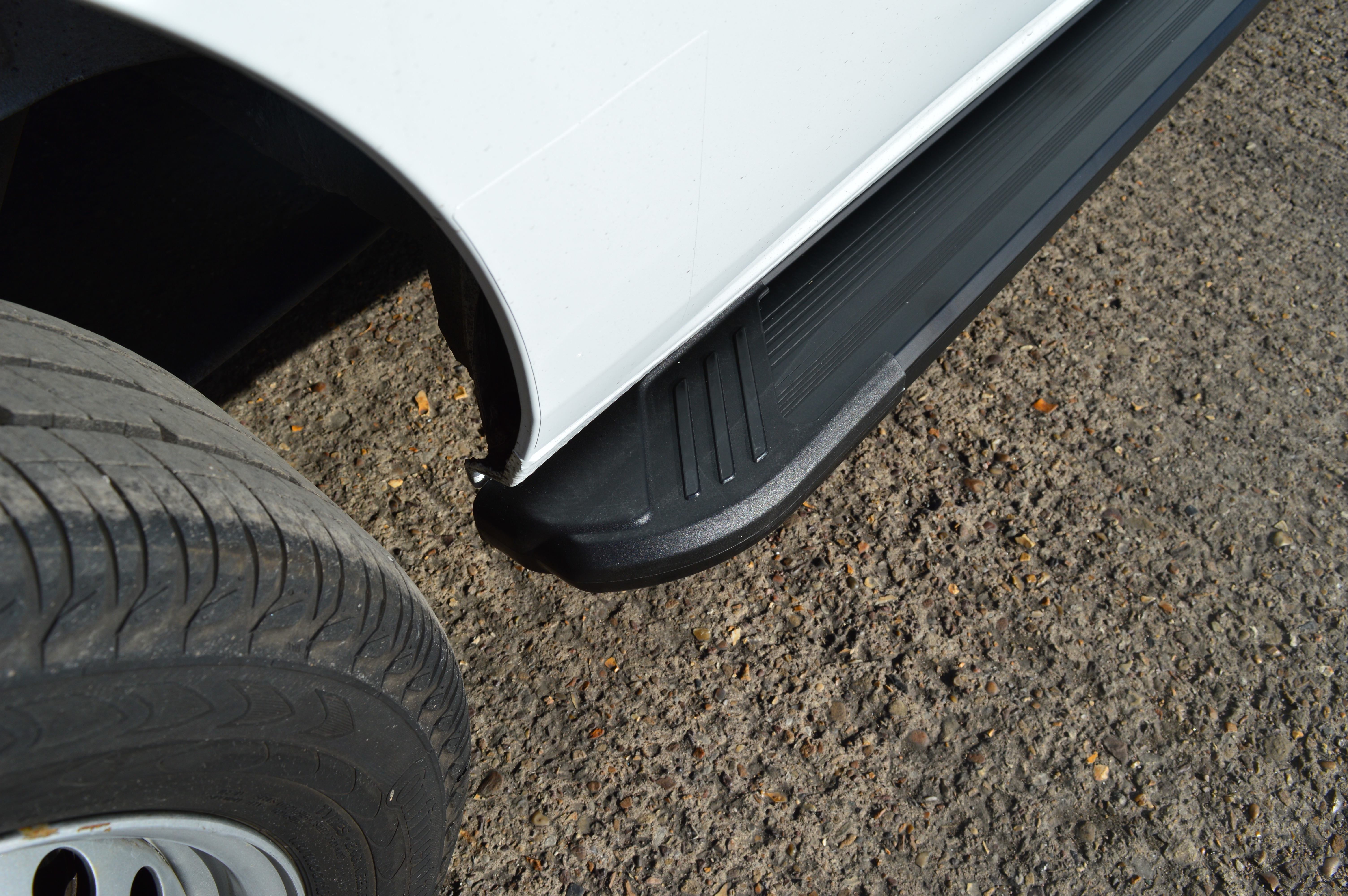 Transit Custom Running Boards / Side Steps Black Aluminium (LWB L2